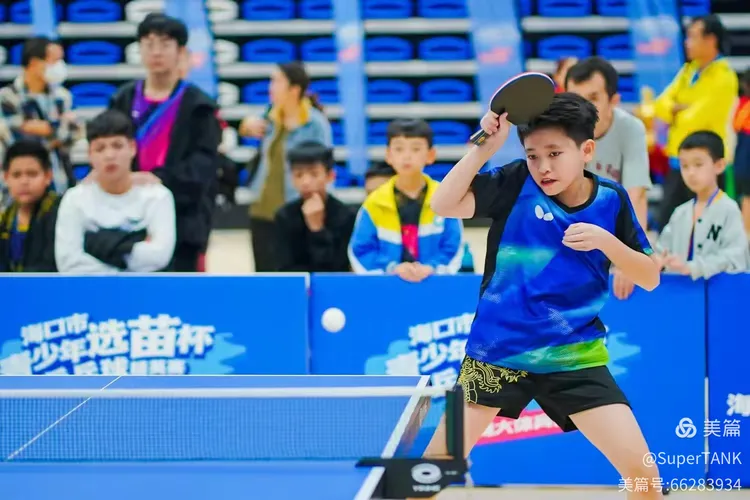 包含浓眉哥重返赛场，出色发挥首场状态出色，塞尔维亚队观众沸腾！的词条